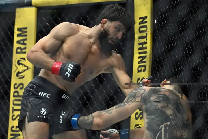 Arman Tsarukyan: Fight